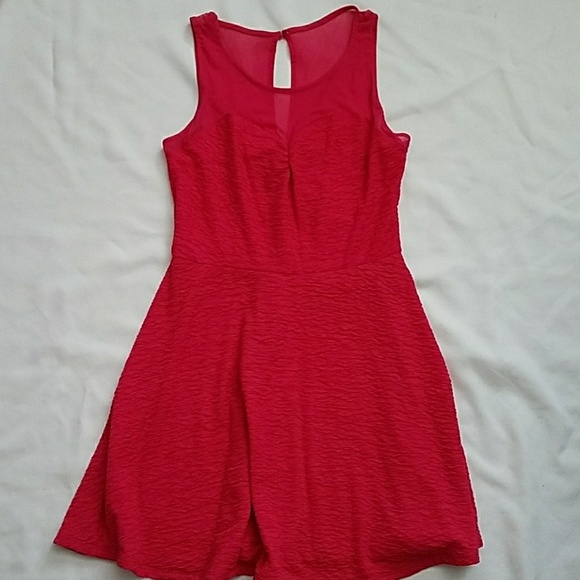 NEW GUESS fit & flare textured mesh pink dress SZ - Picture 1 of 3